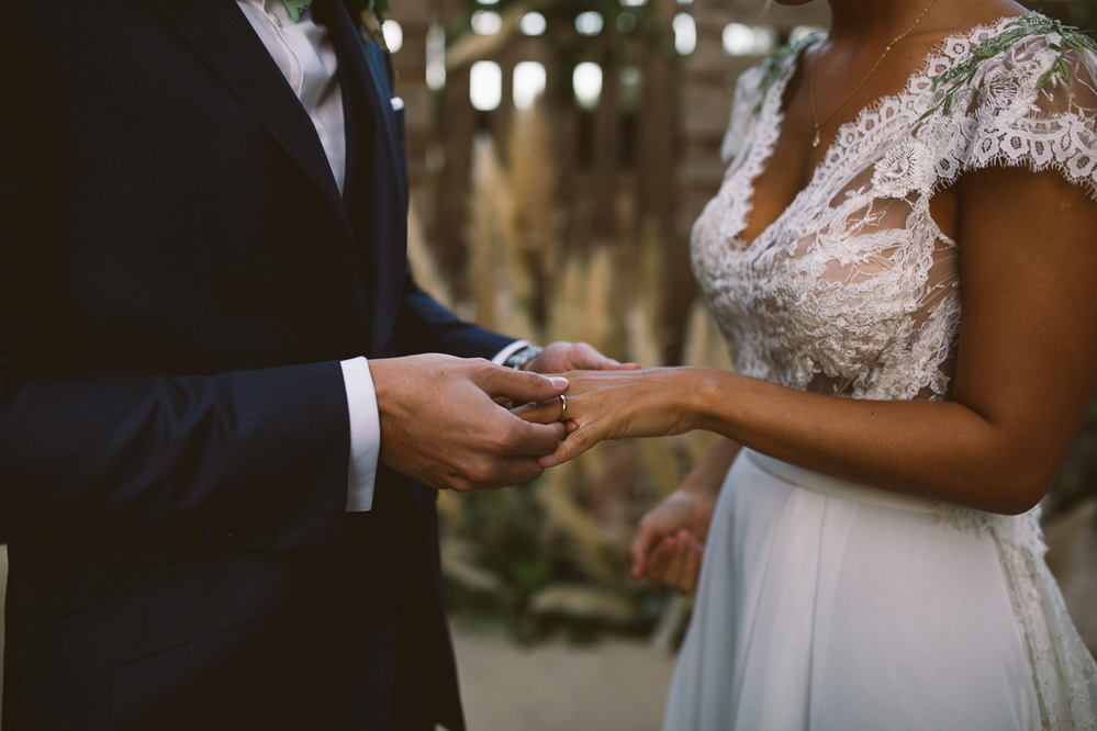 Botanical Dark Green Velvet Pampas Grass Wedding Ideas Bárbara Araújo Photography