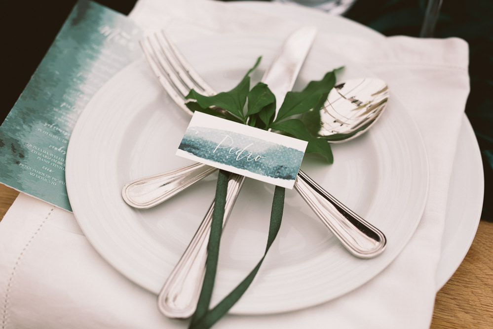 Watercolour Stationery Invitations Invites Suite Place Cards Botanical Dark Green Velvet Pampas Grass Wedding Ideas Bárbara Araújo Photography