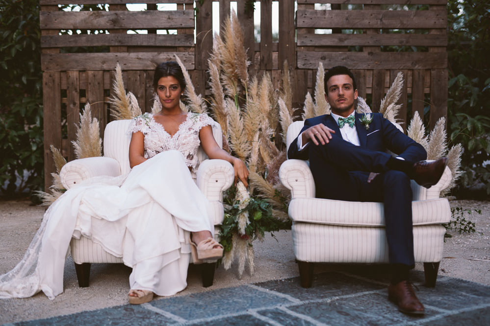 Botanical Dark Green Velvet Pampas Grass Wedding Ideas Bárbara Araújo Photography