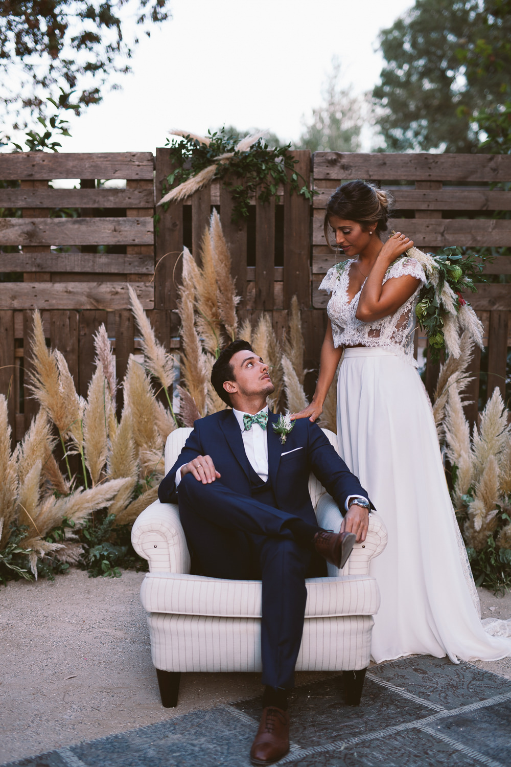 Ceremony Aisle Backdrop Wooden Pallet Crates Flowers Botanical Dark Green Velvet Pampas Grass Wedding Ideas Bárbara Araújo Photography