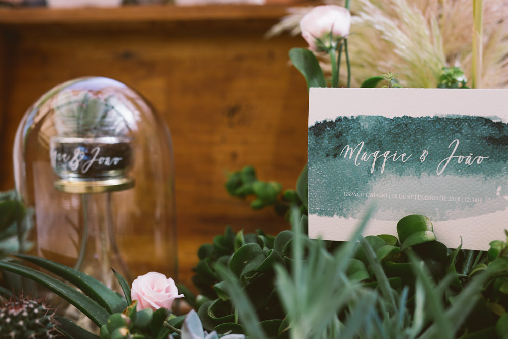 Botanical Dark Green Velvet Pampas Grass Wedding Ideas Bárbara Araújo Photography