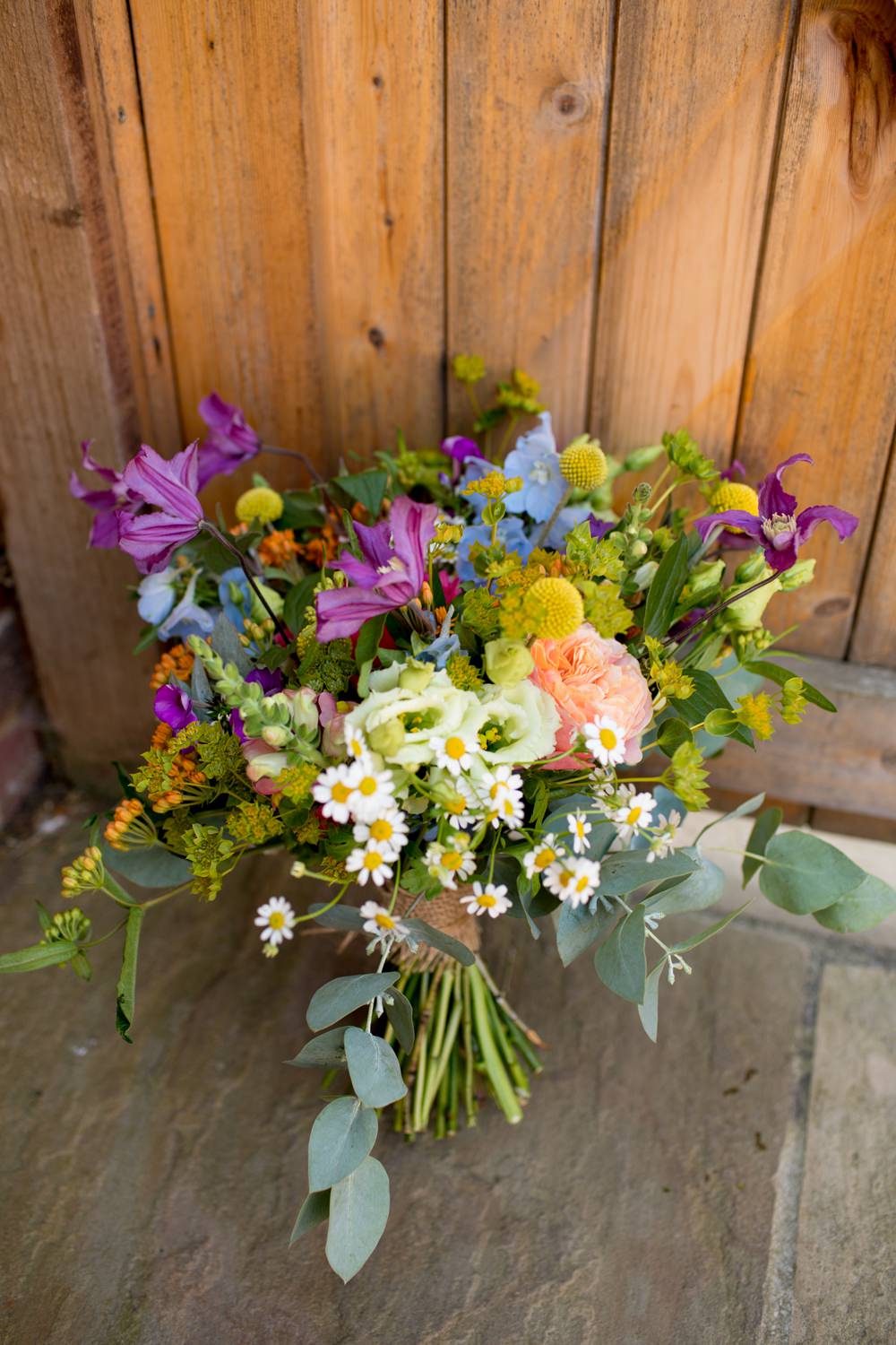 Meadow Loose Bouquet Wildflower Daisy Bride Bridal Meon Bye Farm Wedding Jessica Hayman Photography