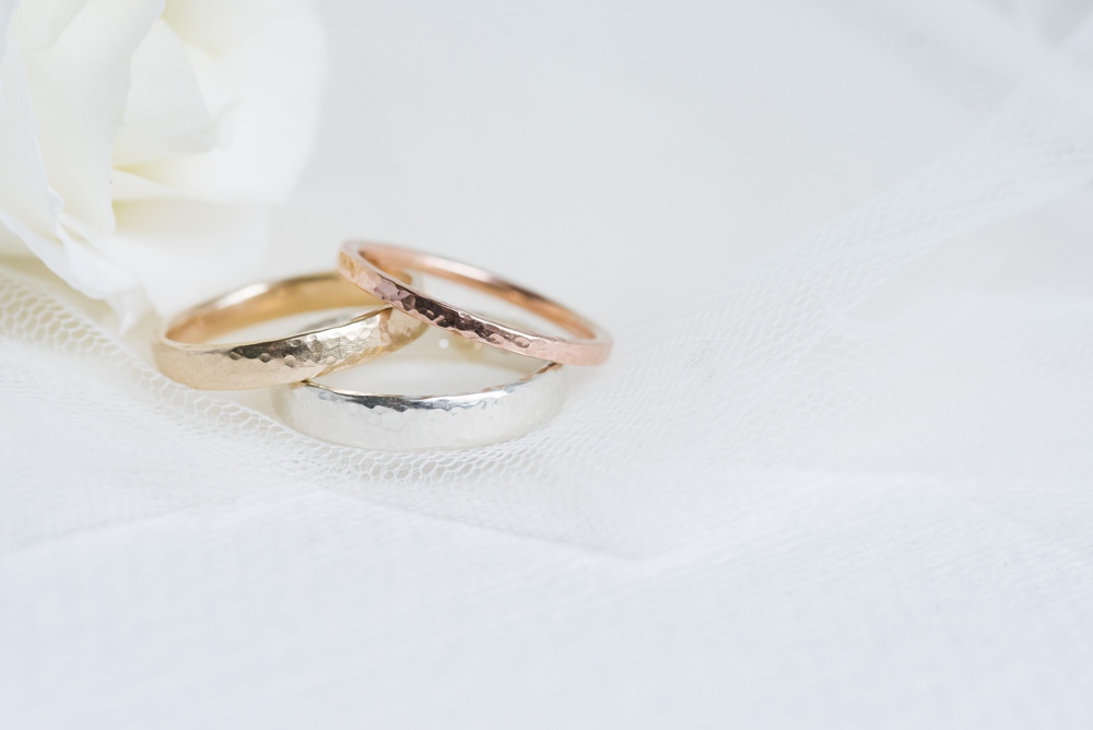 Wedding Engagement Ring Metals White Yellow Rose Gold 9ct Bands