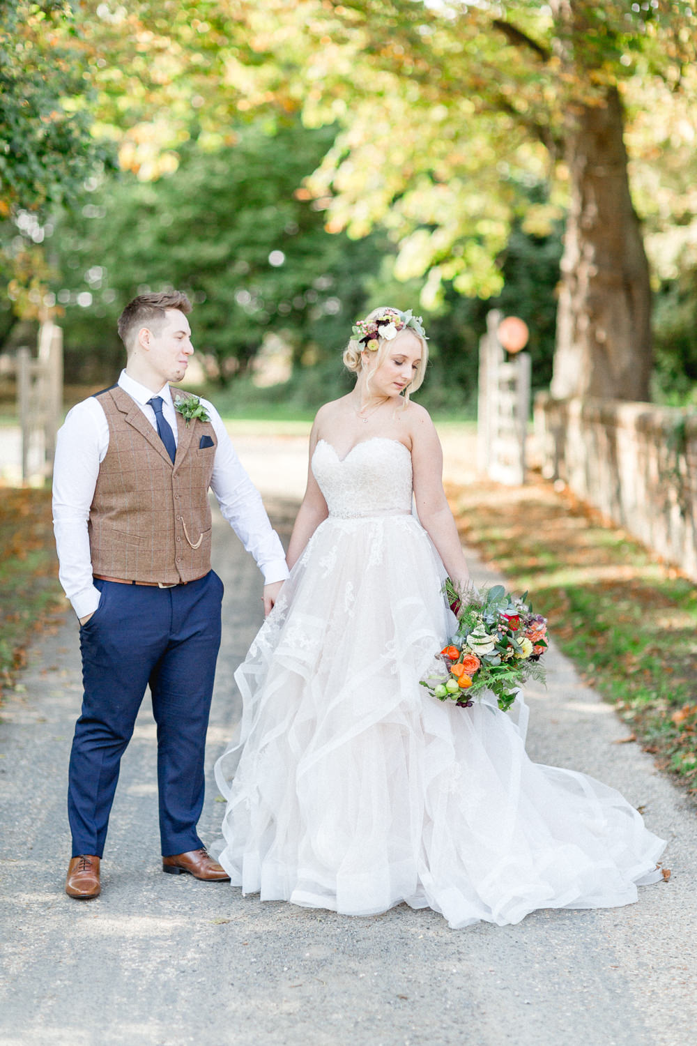Dress Gown Bride Bridal Lace Strapless Sweetheart Stella York Princess Ruffle Skirt Autumnal Boho Wedding Ivory White Photography