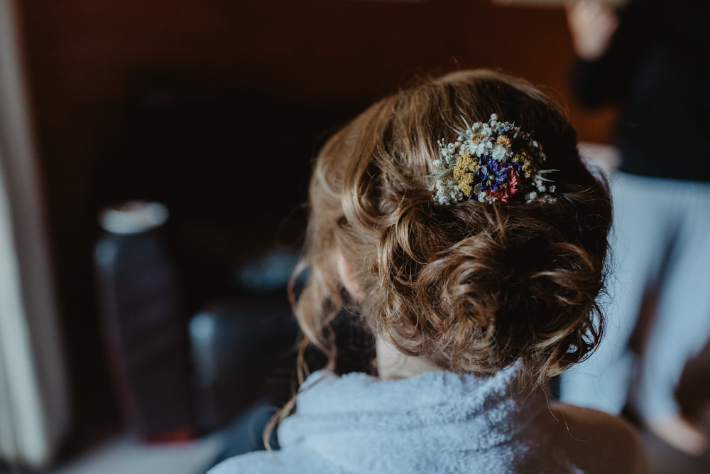 Bride Bridal Hair Style Up Do Dried Fower Comb Chilli Barn Wedding Stevie Jay Photography