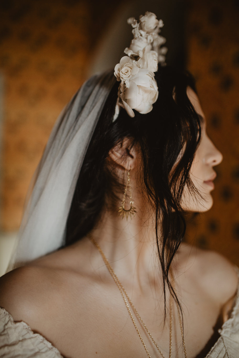 Veil Accessory Bride Bridal Headband Crown Tiara Edwardian Wedding Ideas Camilla Andrea Photography