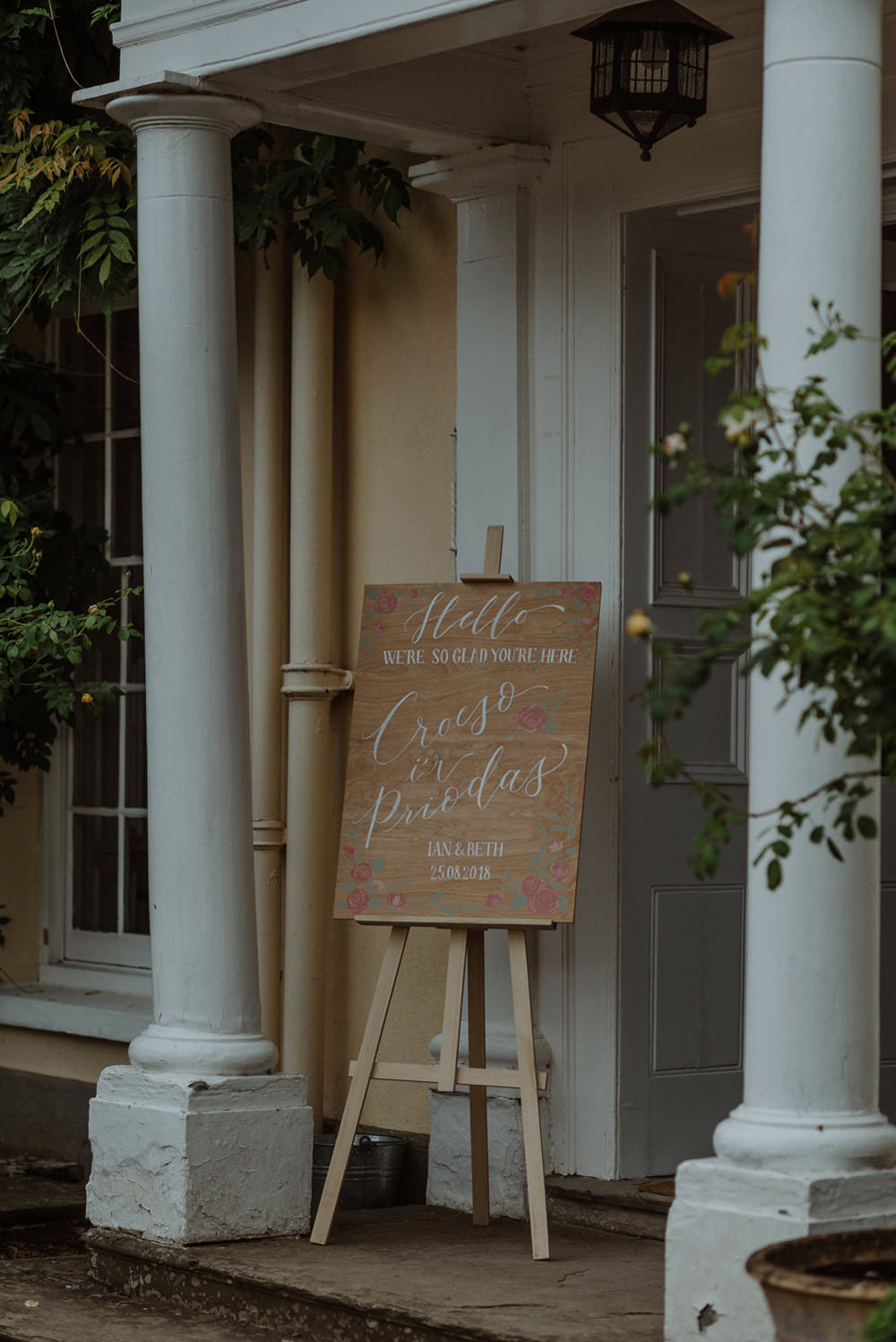 Welcome Wooden Sign Calligraphy Easel Felin Newydd House Wedding Christopherian.co.uk