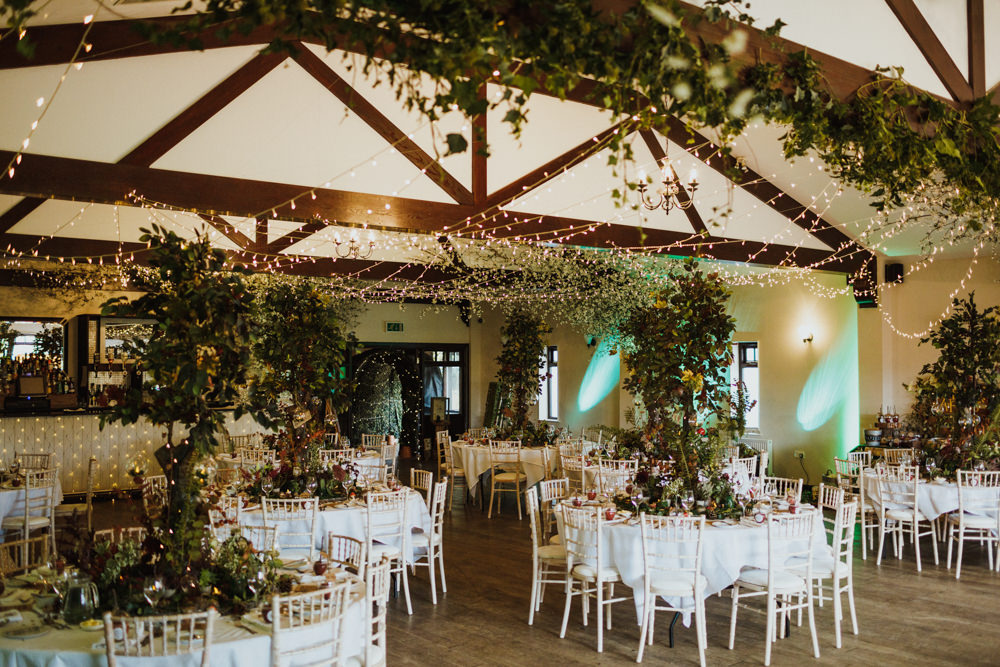 Table Tablescape Centrepiece Greenery Foliage Tall Tree Autumn Ox Pasture Hall Wedding Photography34