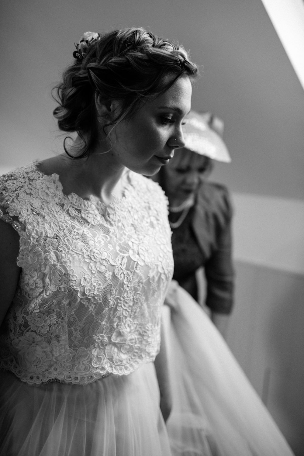 Bride Bridal Dress Gown Lace Top Tulle Skirt Ox Pasture Hall Wedding Photography34