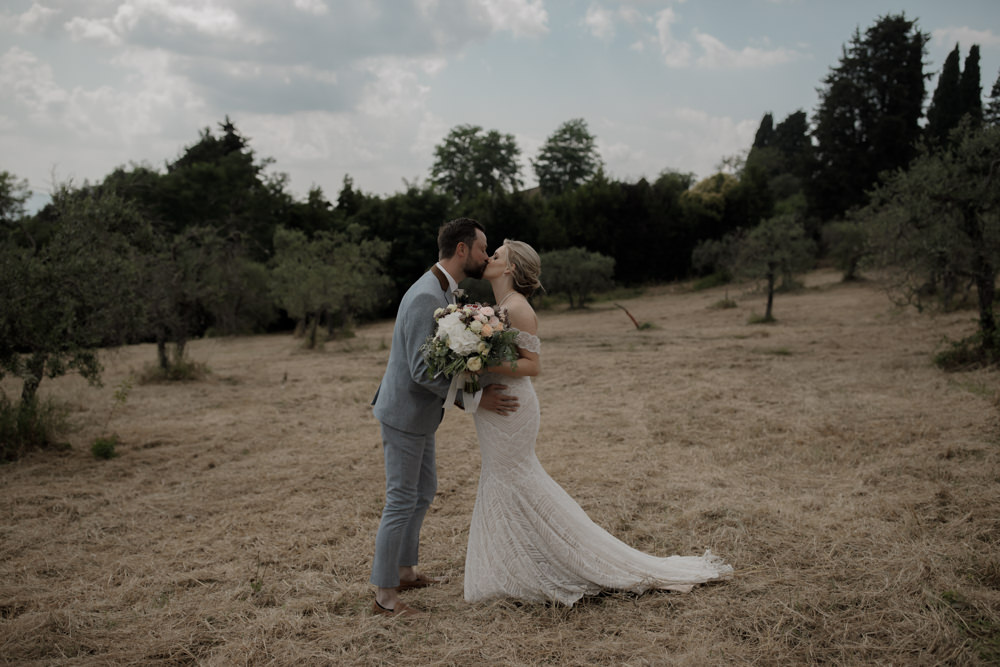 First Look Tuscany Destination Wedding ZONZO