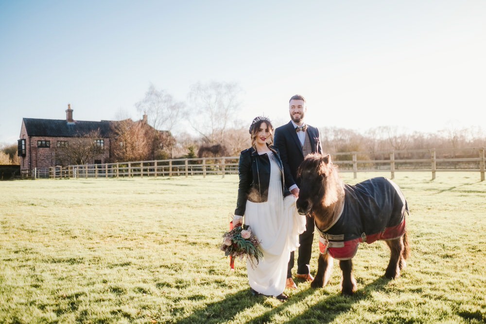 Romantic Wedding Ideas Neon Lighting Kate McCarthy Photography