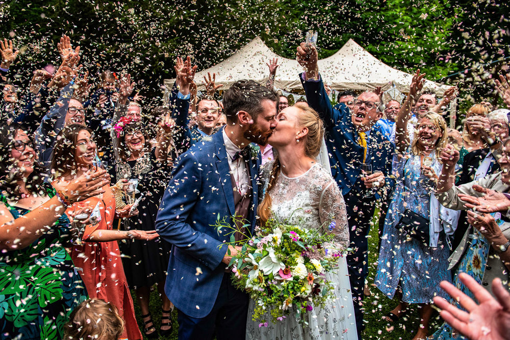 Confetti Cotswolds Garden Wedding Jonny Barratt Photography
