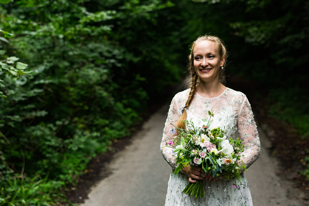 Bouquet Flowers Bride Bridal Greeneru Foliage Wild Natural Cotswolds Garden Wedding Jonny Barratt Photography