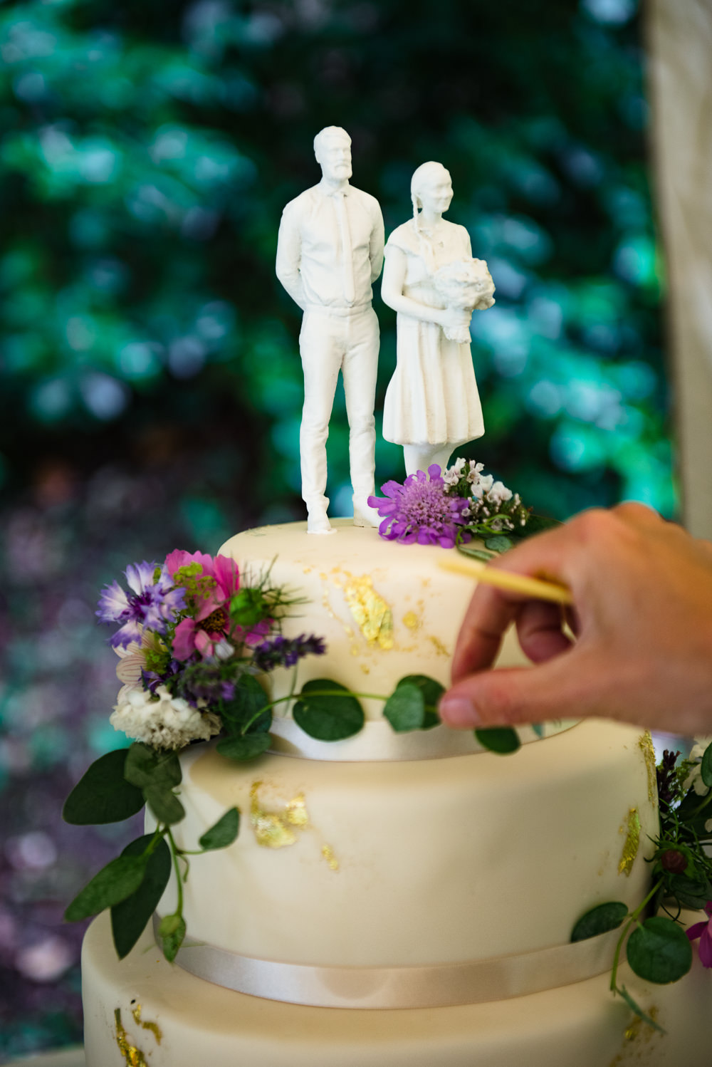 Bride Groom Cake Topper Cotswolds Garden Wedding Jonny Barratt Photography