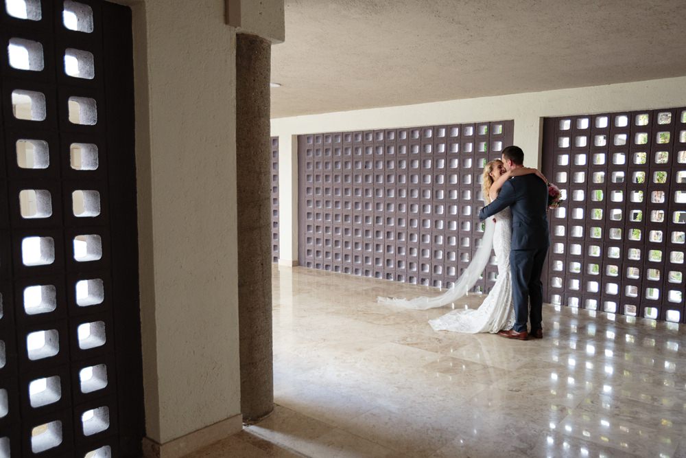 First Look Los Cabos Wedding Anna Gomes Photo