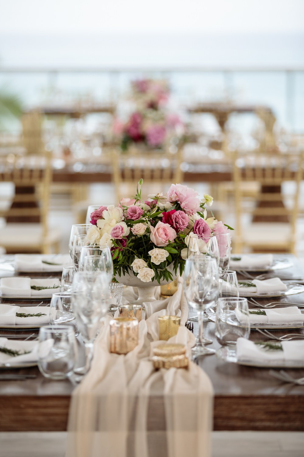 Table Tablescape Decor Silk Runner Flowers Gold Los Cabos Wedding Anna Gomes Photo
