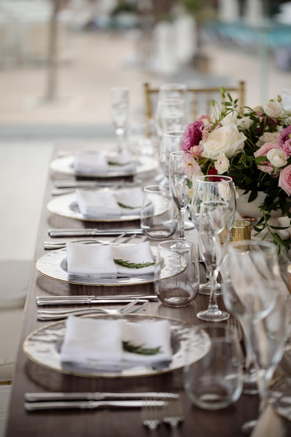 Table Tablescape Decor Silk Runner Flowers Gold Los Cabos Wedding Anna Gomes Photo