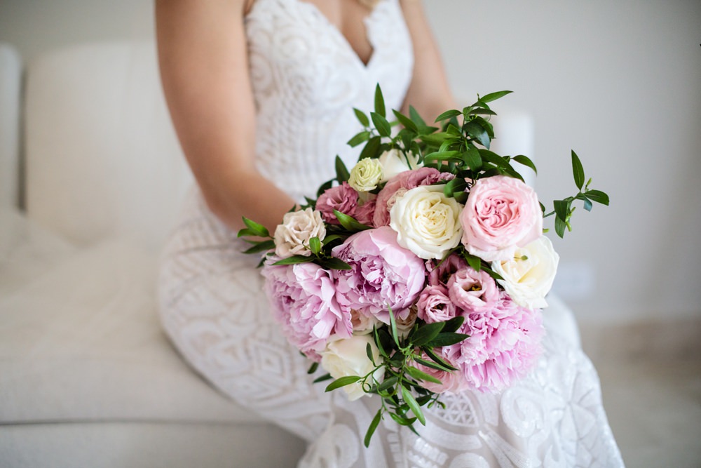 Bride Bridal Bouquet Flowers Pink Rose Peony Cream Los Cabos Wedding Anna Gomes Photo