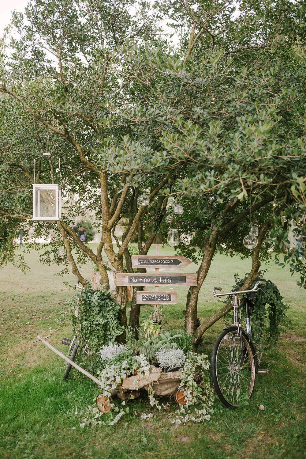 Decor Decoration Signs Signage Bicycle Milan Wedding Rossella Putino Photographer