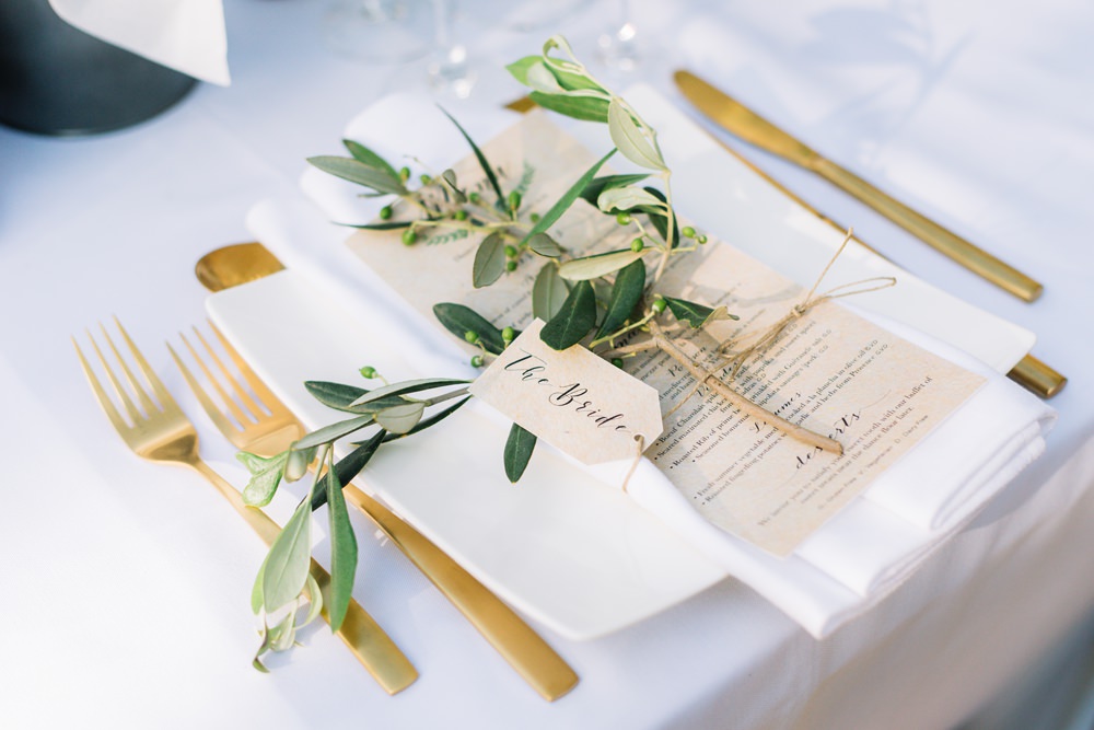 Table Place Setting Menu Greenery Foliage Tag Name Gold Cutlery Saint Tropez Wedding Sophie Boulet Photographe