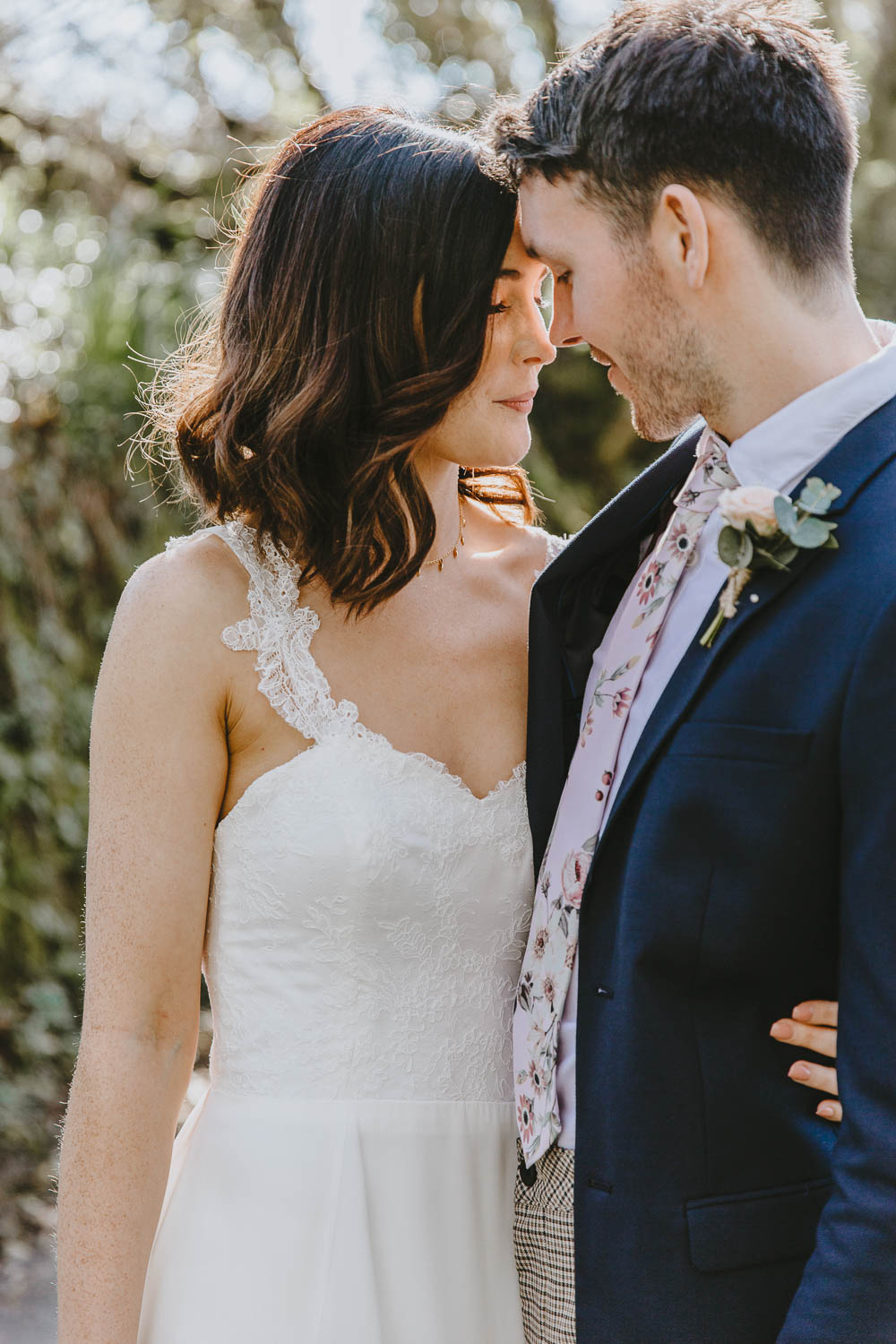 Bride Bridal Hair Short Bob Trevenna Barns Wedding Wild Tide Creative