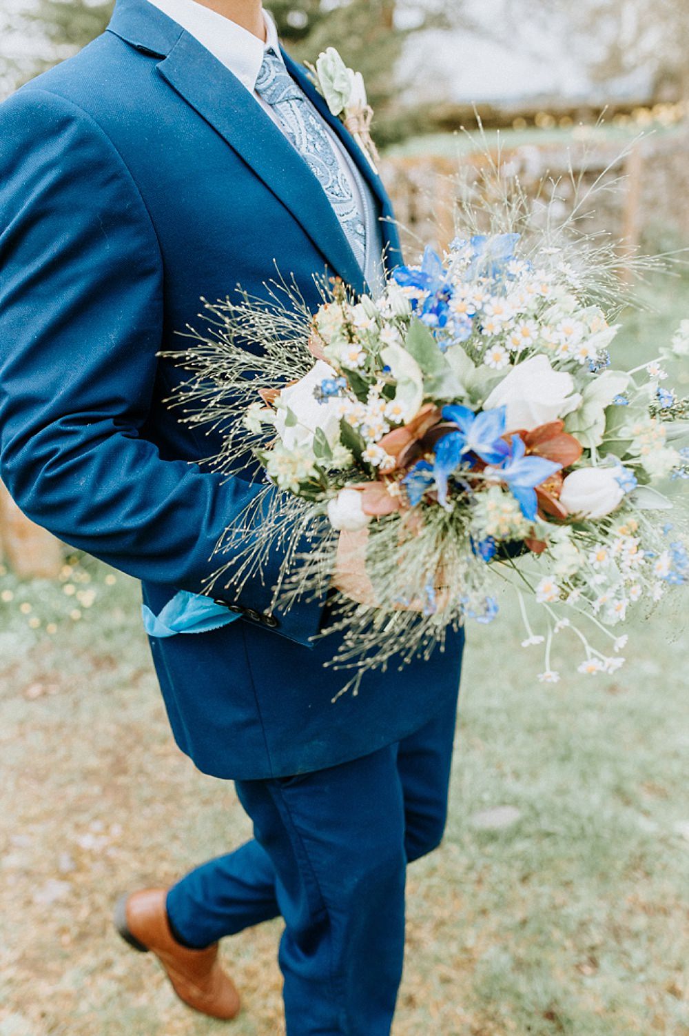 Bouquet Flowers Bride Bridal Ribbon Tulip Daisy Blue Gold Wedding Ideas Ailsa Reeve Photography