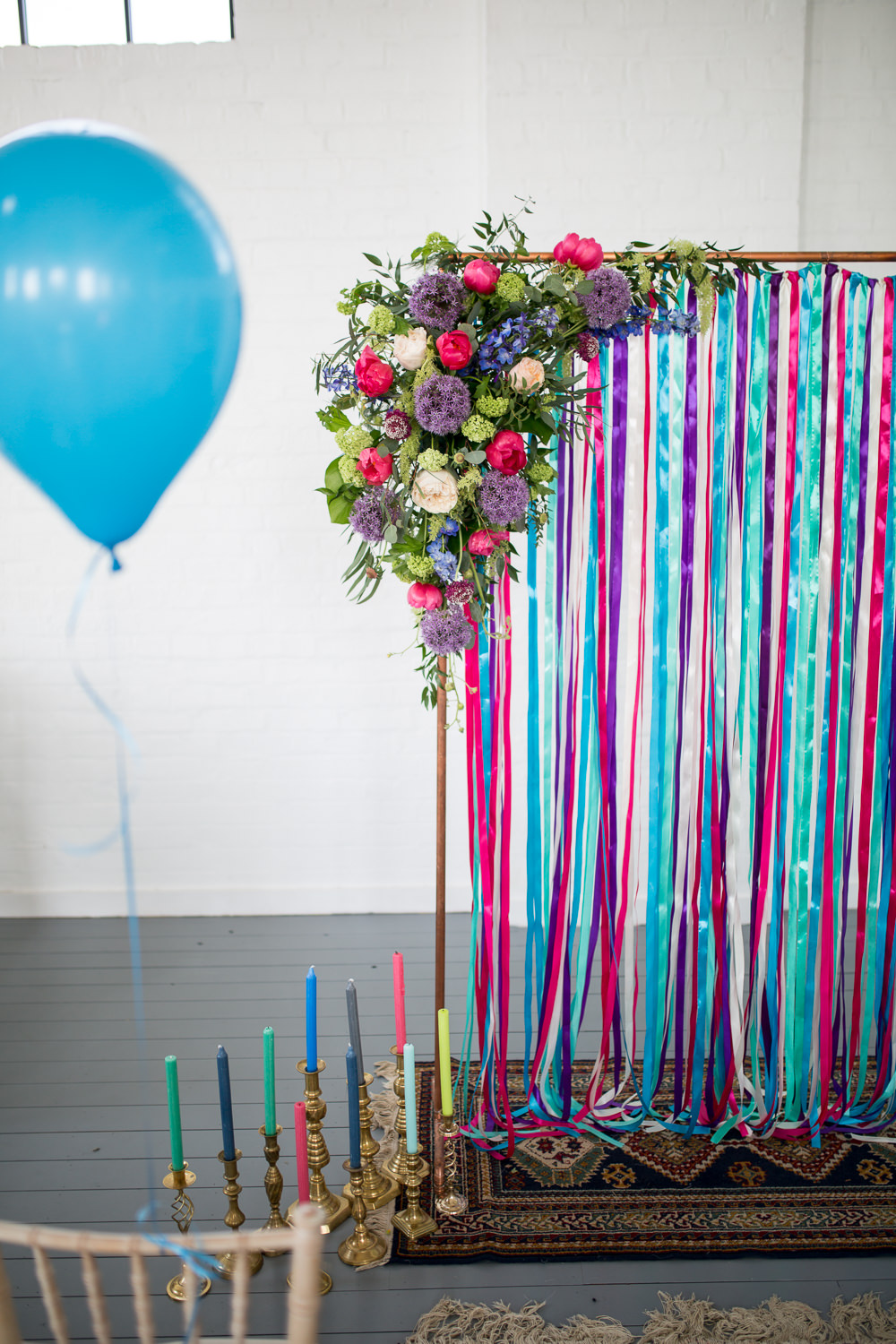 Florence Giuseppe Armani Figurine, Clown With Balloons 0268E, image size:1000x1500