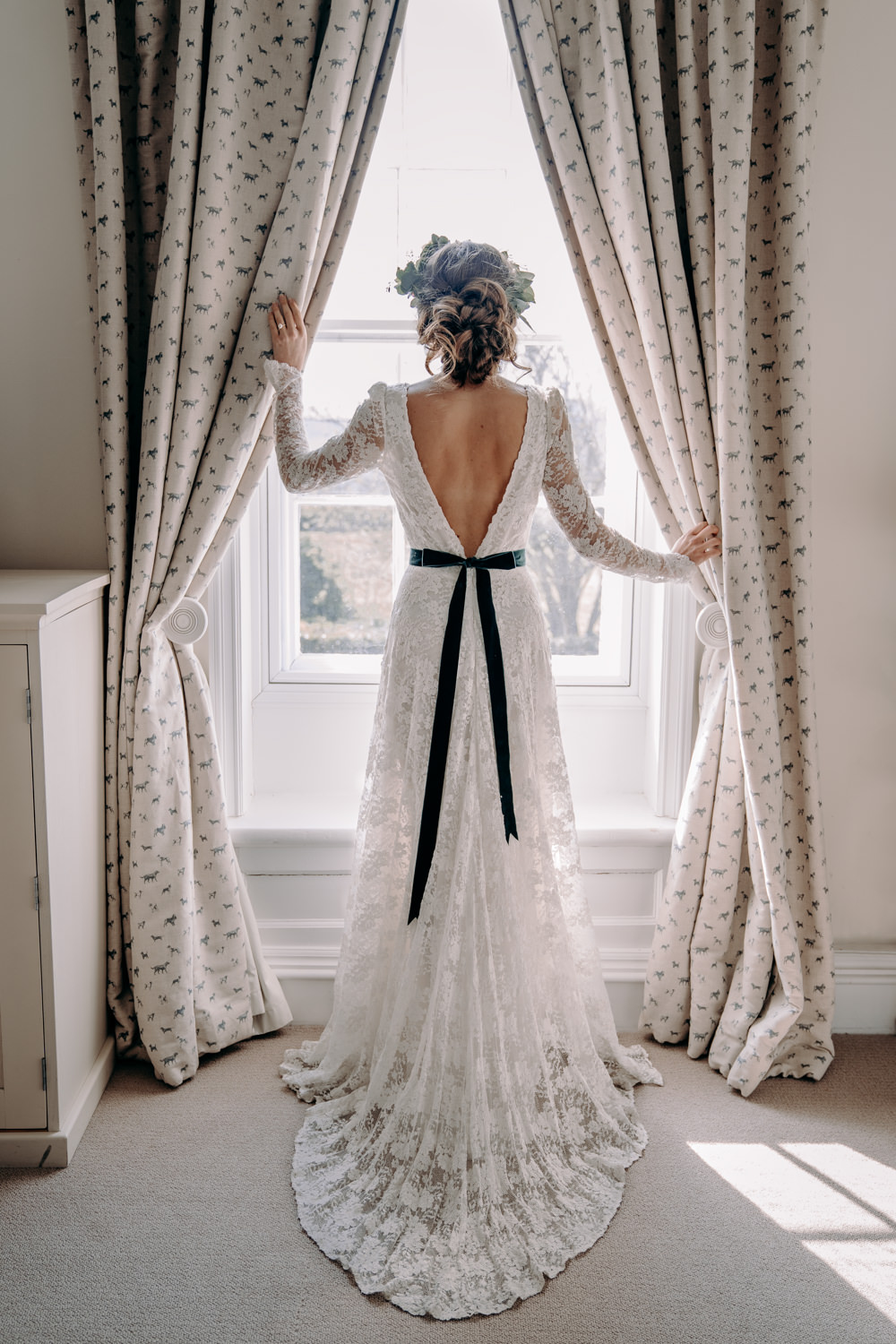 Bride Bridal Dress Gown Kula Tsurdiu Lace Long Sleeves Train Free Spirited Wedding Ideas EKR Pictures