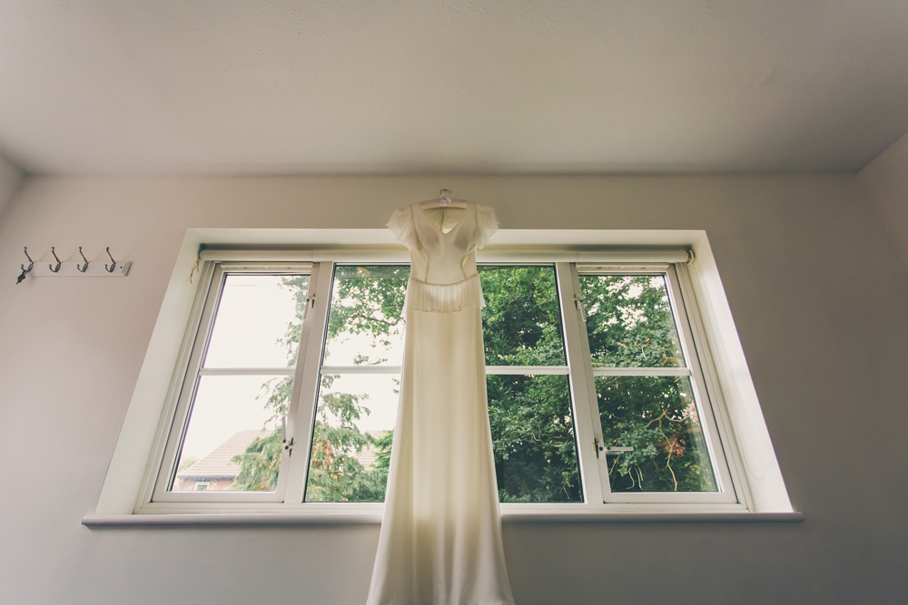 High Billinghurst Farm Wedding Larissa Joice Photography
