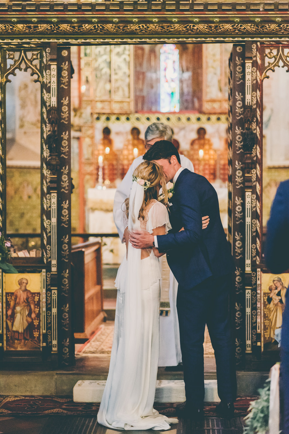 High Billinghurst Farm Wedding Larissa Joice Photography
