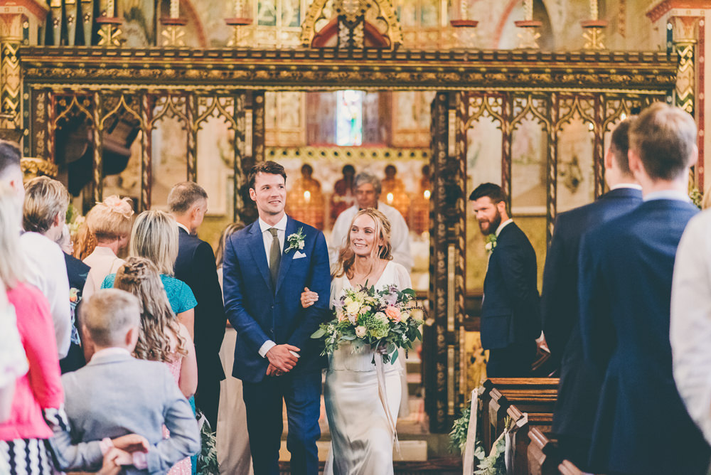 High Billinghurst Farm Wedding Larissa Joice Photography