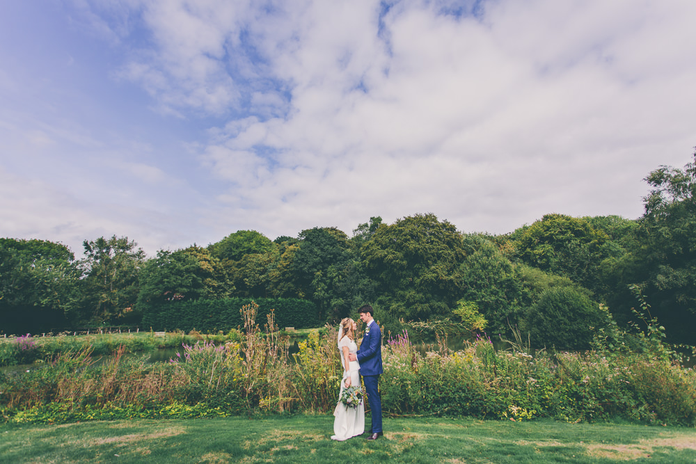 High Billinghurst Farm Wedding Larissa Joice Photography
