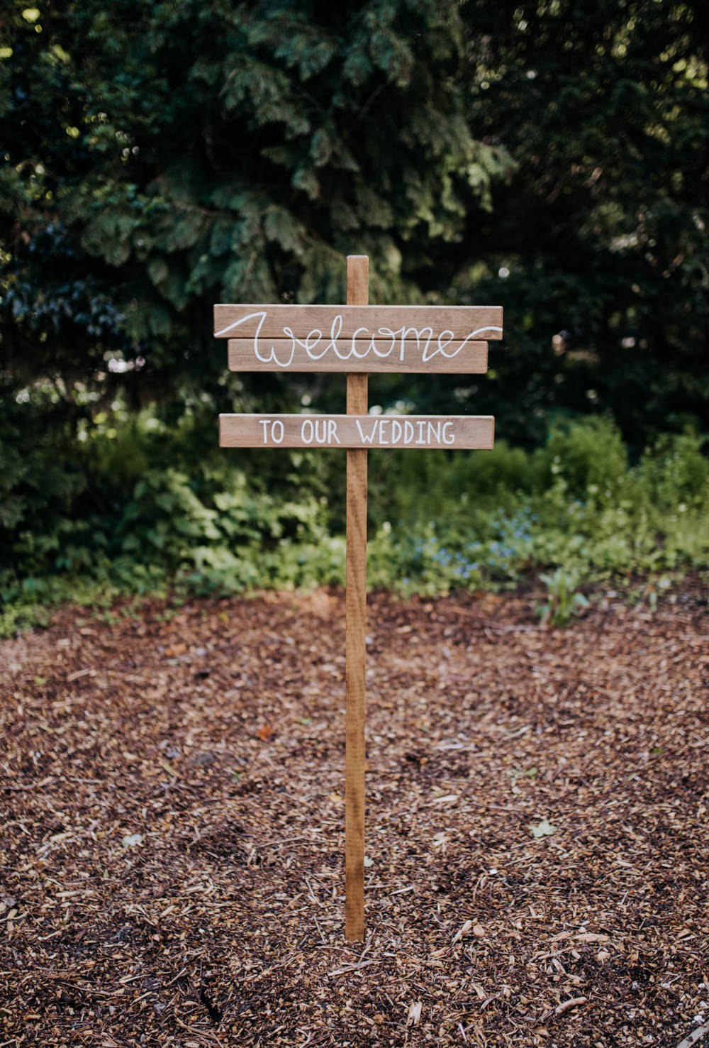 Welcome Sign Signpost Hirst Priory Wedding Kazooieloki Photography