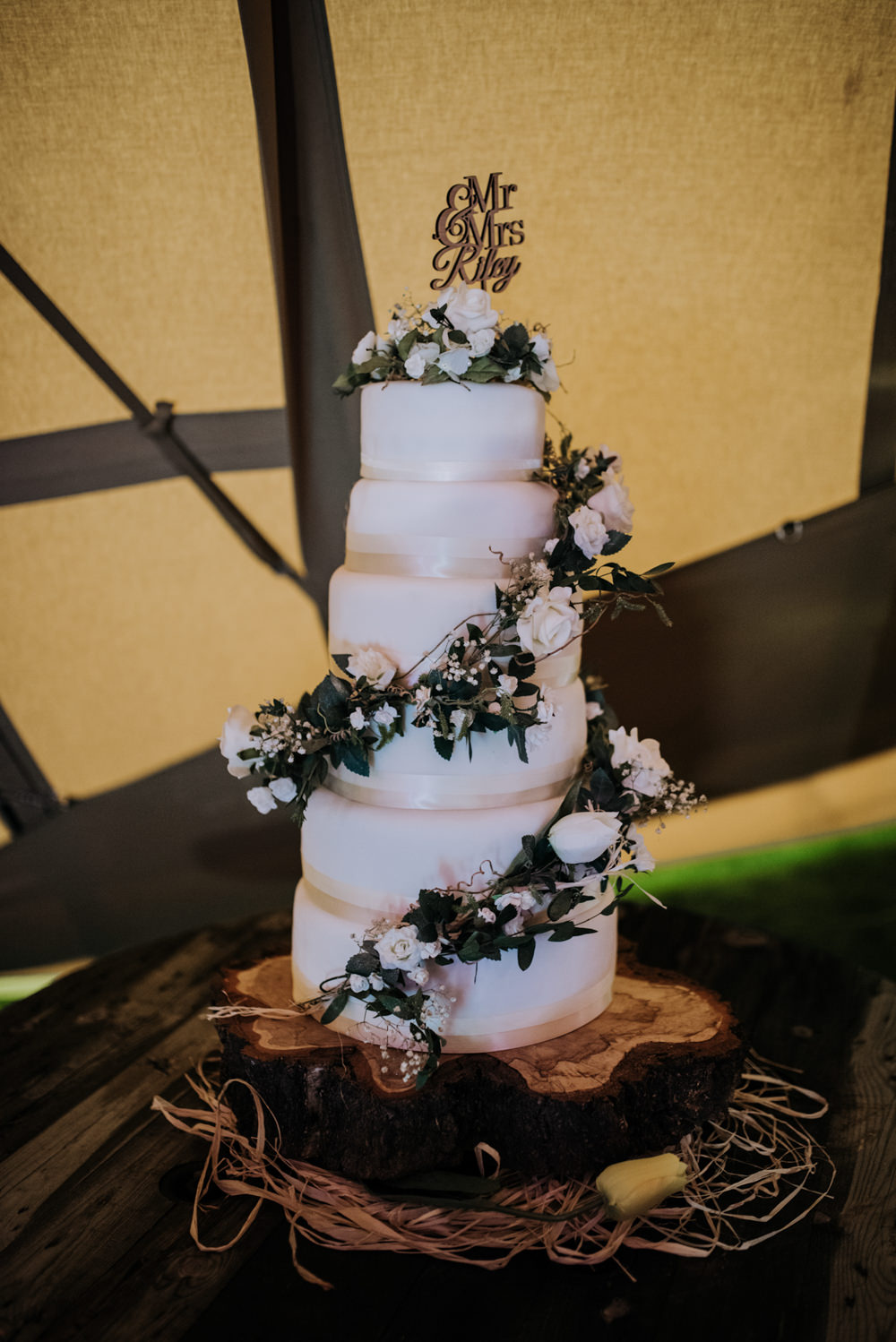Iced Cake Greenery Foliage Log Slice Stand Hirst Priory Wedding Kazooieloki Photography