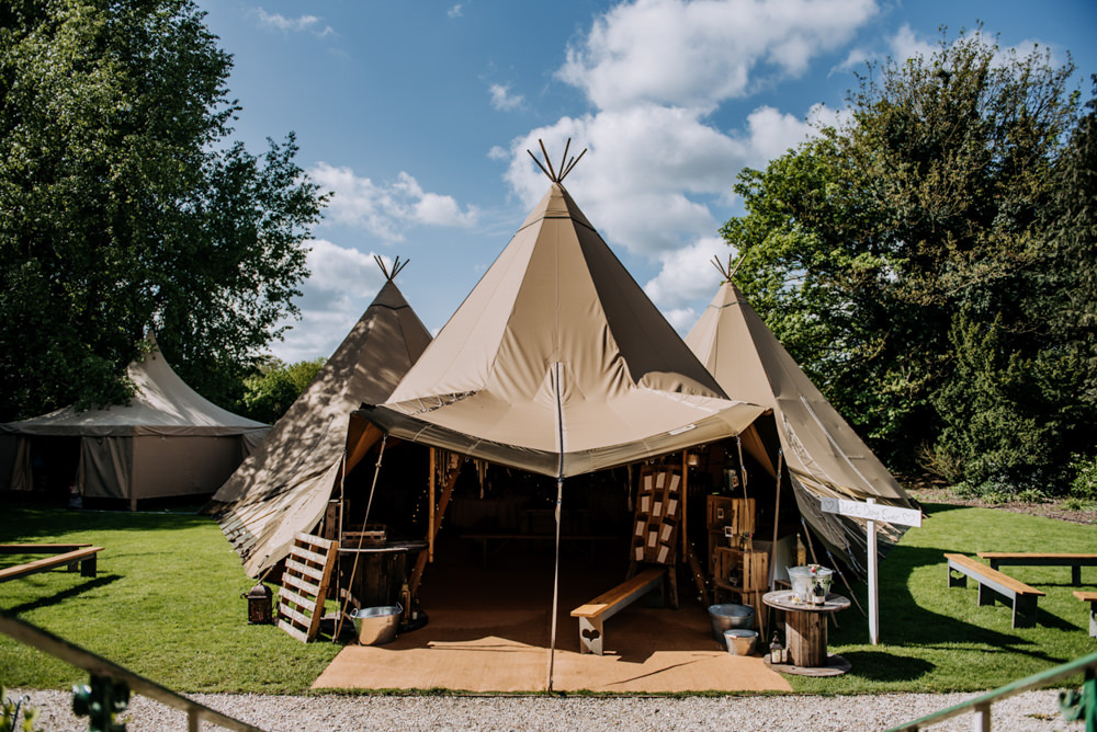 Tipi Woodland Hirst Priory Wedding Kazooieloki Photography