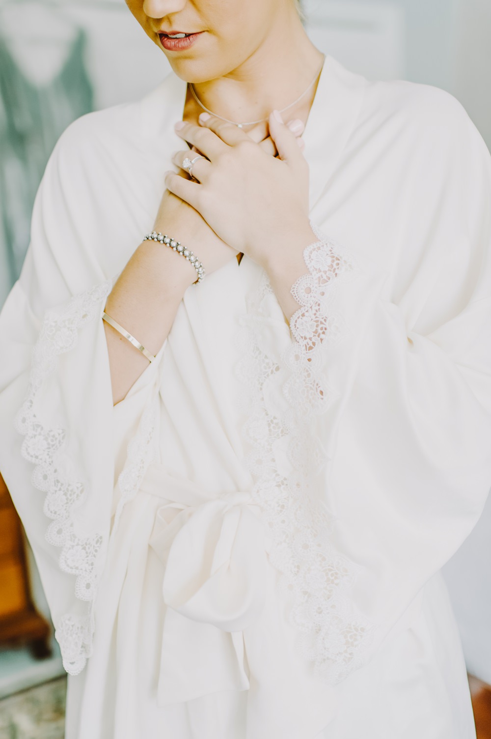Dressing Gown Robe Bride Bridal Maryland Wedding L. Hewitt Photography