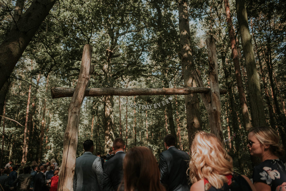 Captains Wood Barn Wedding Megan Elle Photography