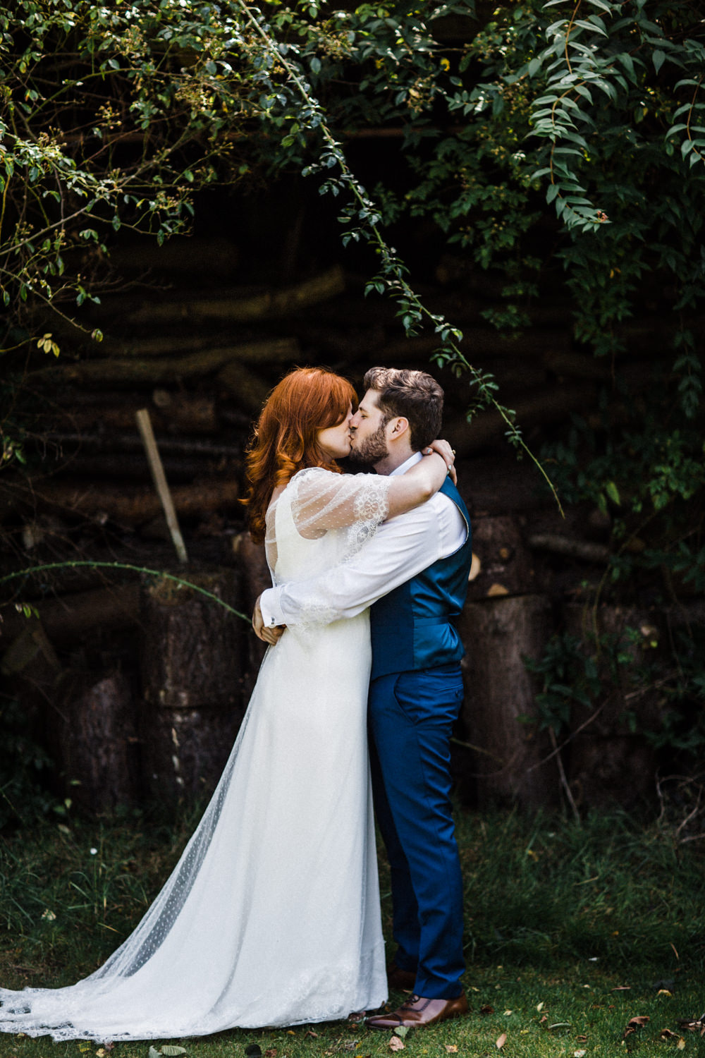 Chaucer Barn Wedding Through The Woods We Ran