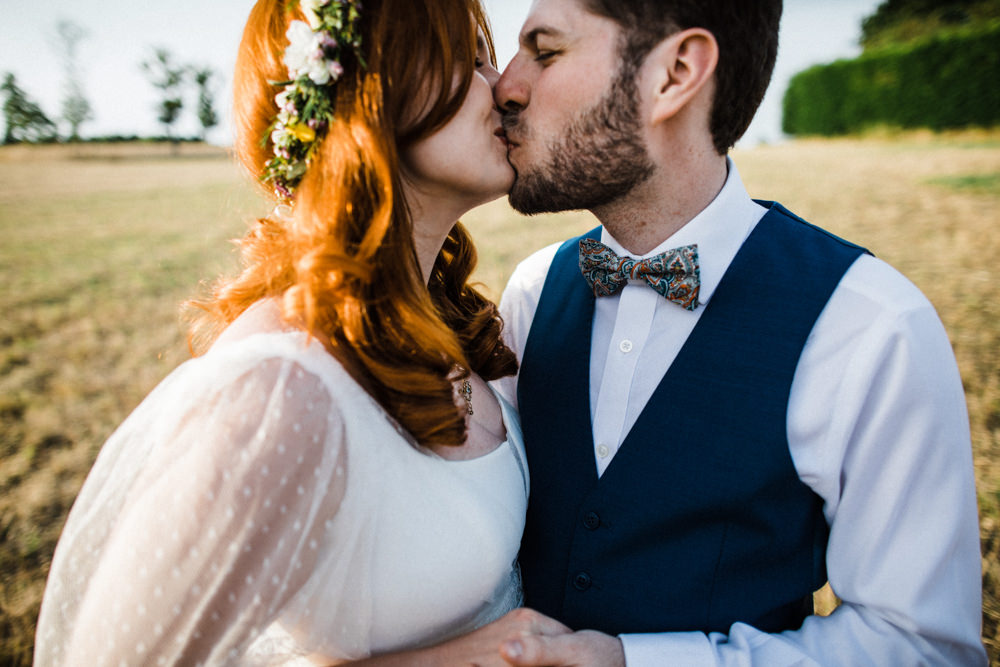 Chaucer Barn Wedding Through The Woods We Ran
