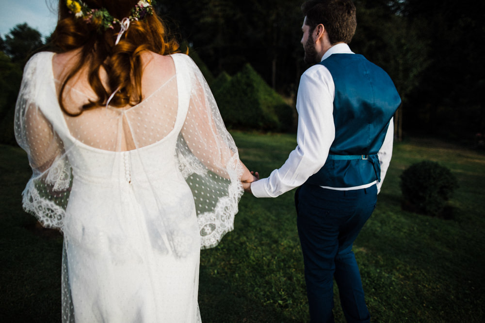 Chaucer Barn Wedding Through The Woods We Ran