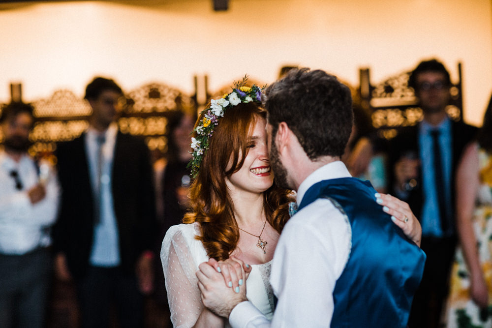 Chaucer Barn Wedding Through The Woods We Ran