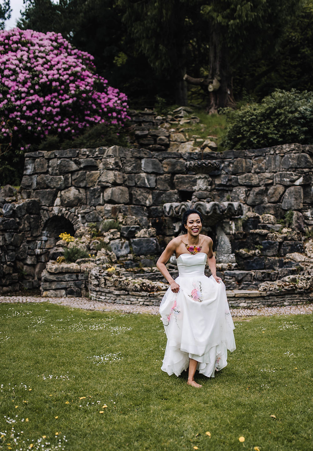 Bride Bridal Dress Gown Veil Embroidered Flowers Strapless Coral Floral Wedding Ideas Birgitta Zoutman Photography