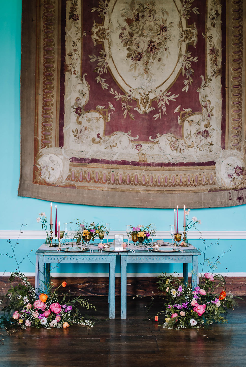 Table Tablescape Decor Decoration Flowers Candles Silk Runner Gold Coral Floral Wedding Ideas Birgitta Zoutman Photography