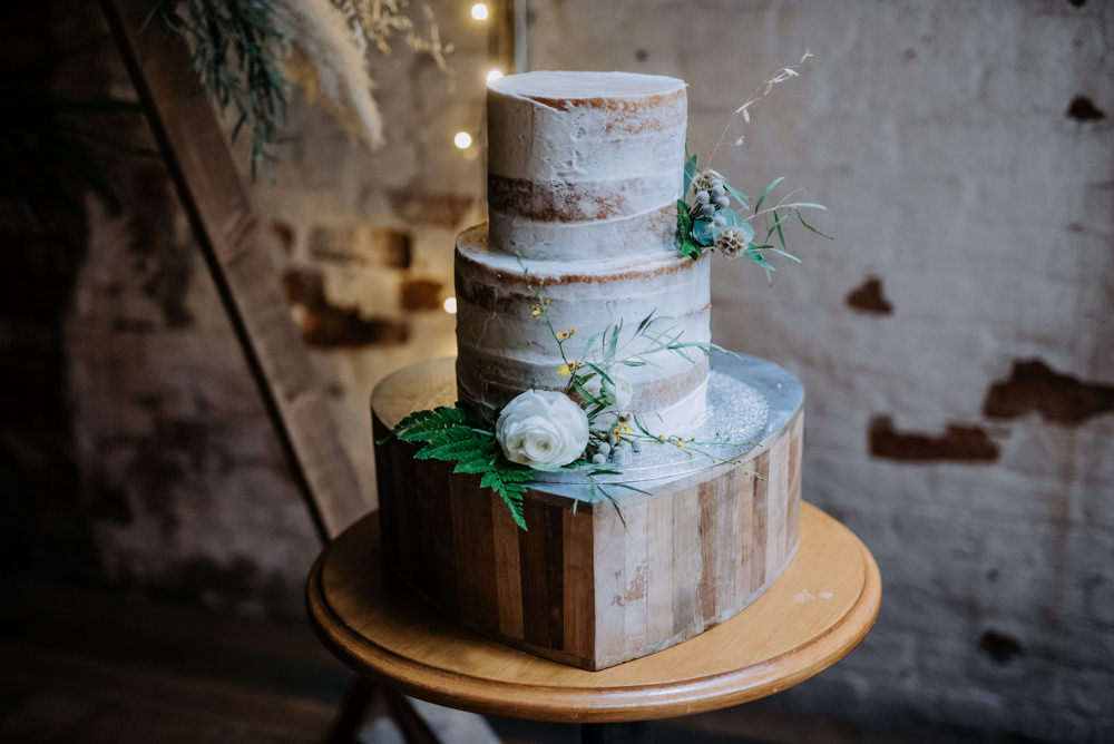 Semi Naked Cake Wooden Block Heart Manchester Wedding Kazooieloki Photography