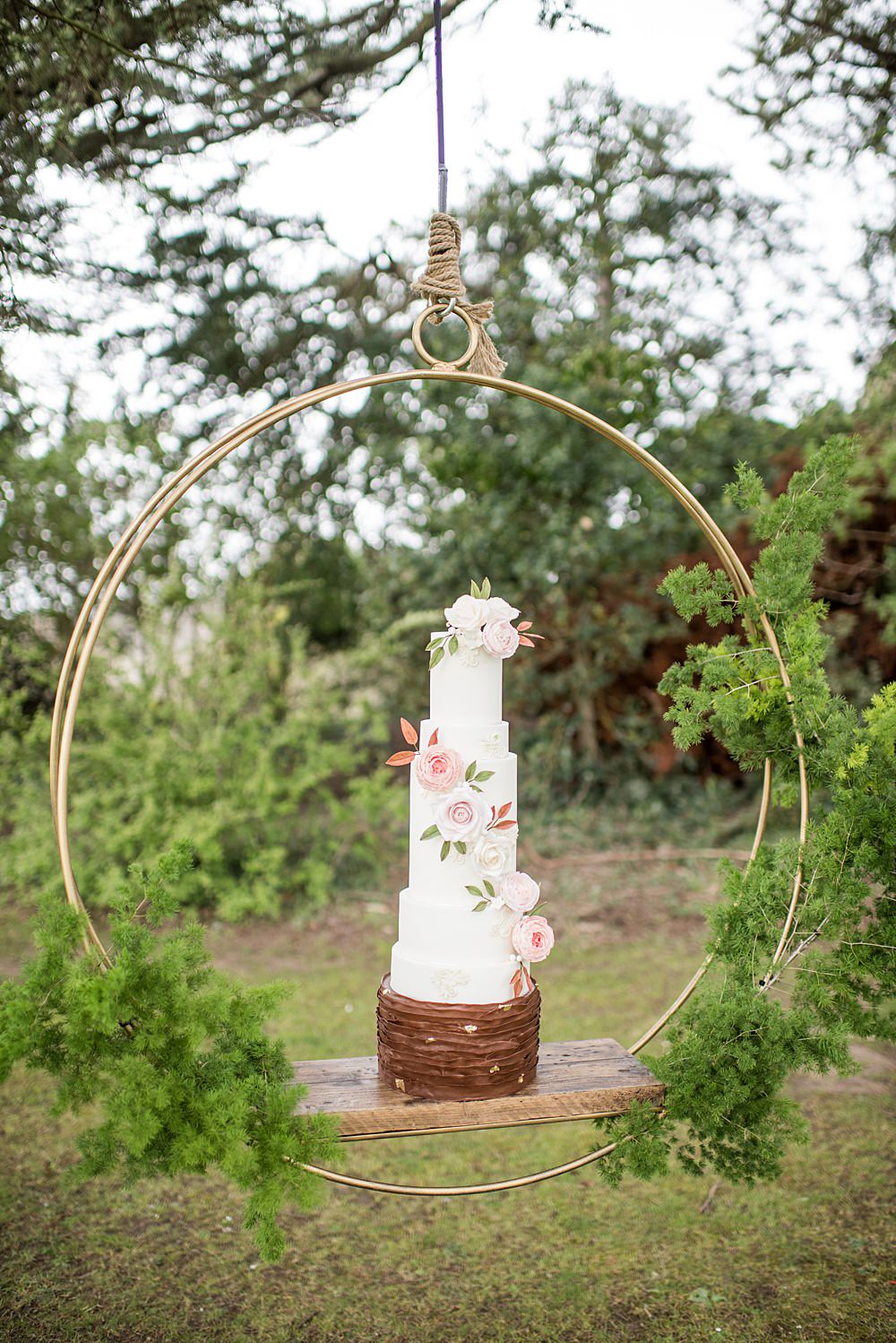 Cake Table Hoop Suspended Swing Peach Gold Wedding Ideas Jane Beadnell Photography