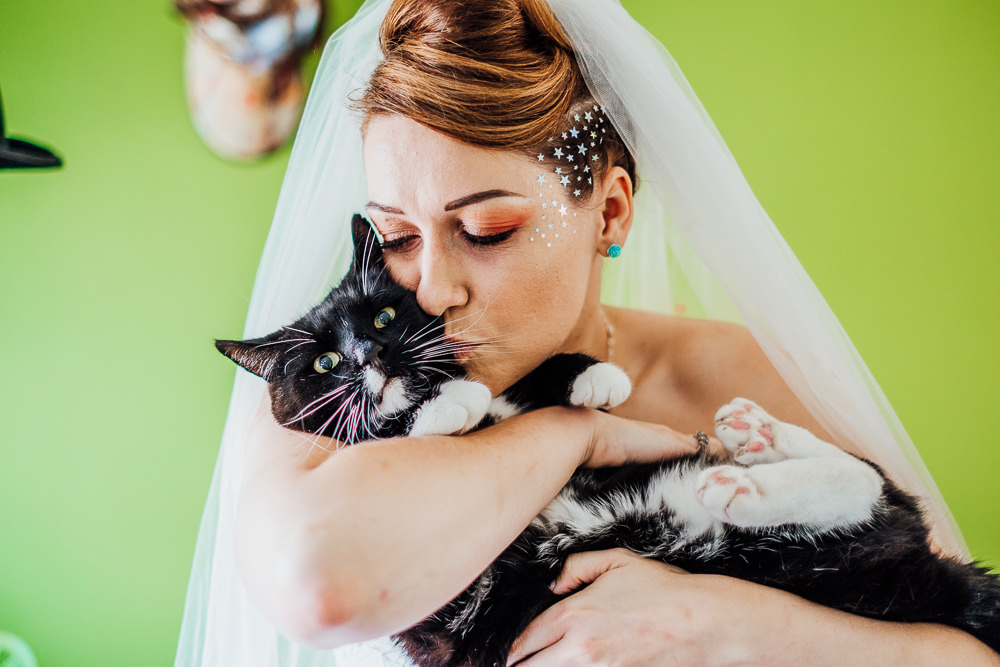 Bride Bridal Cat Pet Make Up Glitter Stars Big Top Wedding Anna Pumer Photography
