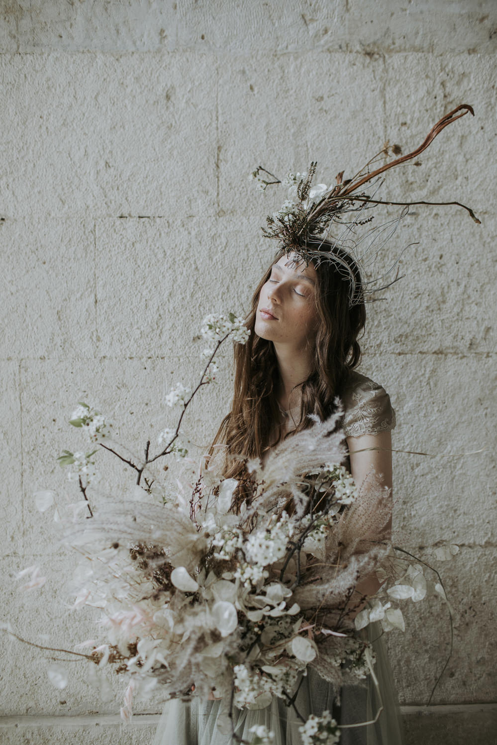 Bouquet Flowers Bride Bridal Feather Grasses Twigs Branches Flowers Wild Whimsical Natural Dried Seed Heads Cave Wedding Ideas Vanessa Illi Photographer