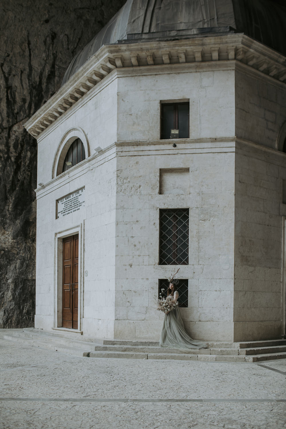 Cave Wedding Ideas Vanessa Illi Photographer
