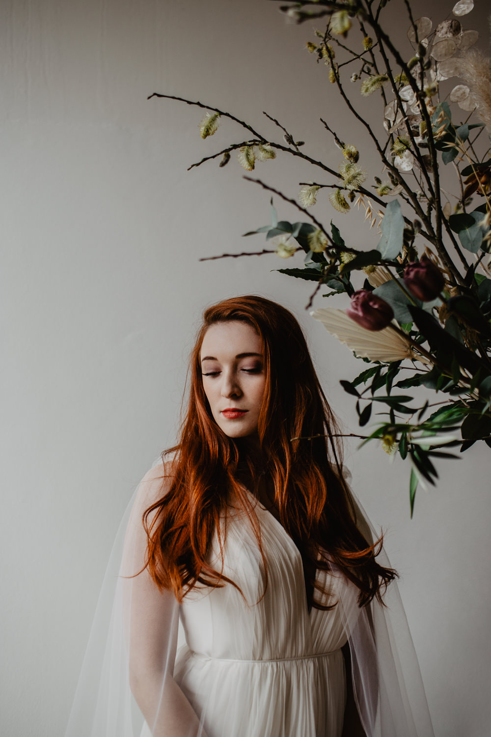 Bride Bridal Make Up Long Hair Waves Curls Elopement Wedding Ideas Oilvejoy Photography