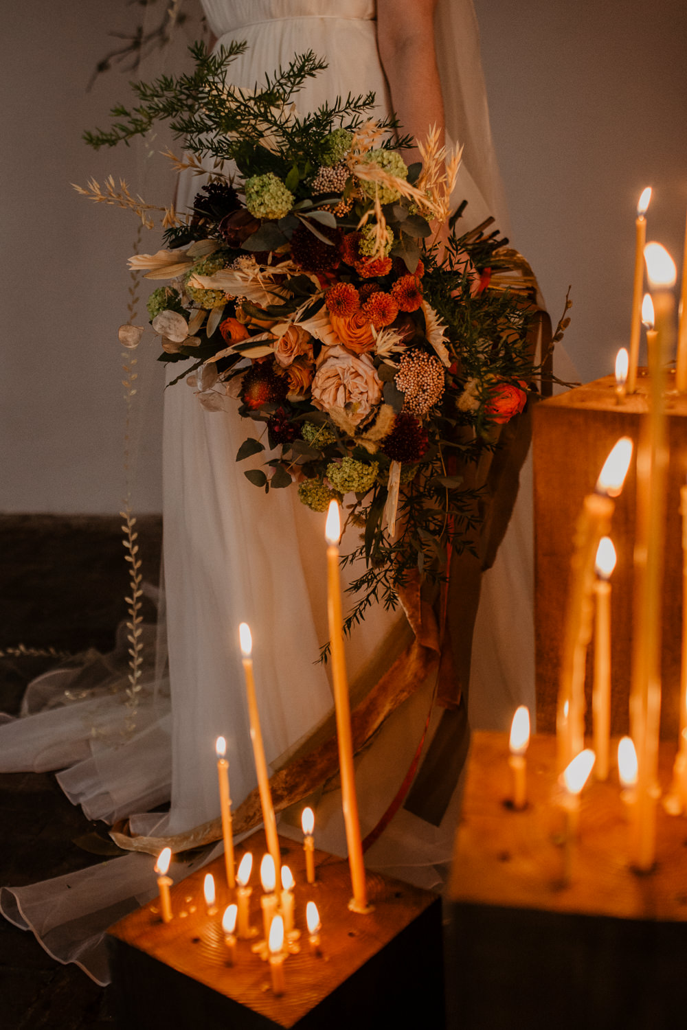 Bouquet Flowers Bride Bridal Ribbons Orange Rose Dried Flowers Seed Heads Large Oversized Autumn Fall Elopement Wedding Ideas Oilvejoy Photography